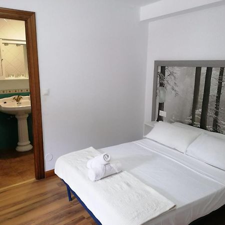 Hello Astur Green Bimenes Luaran gambar