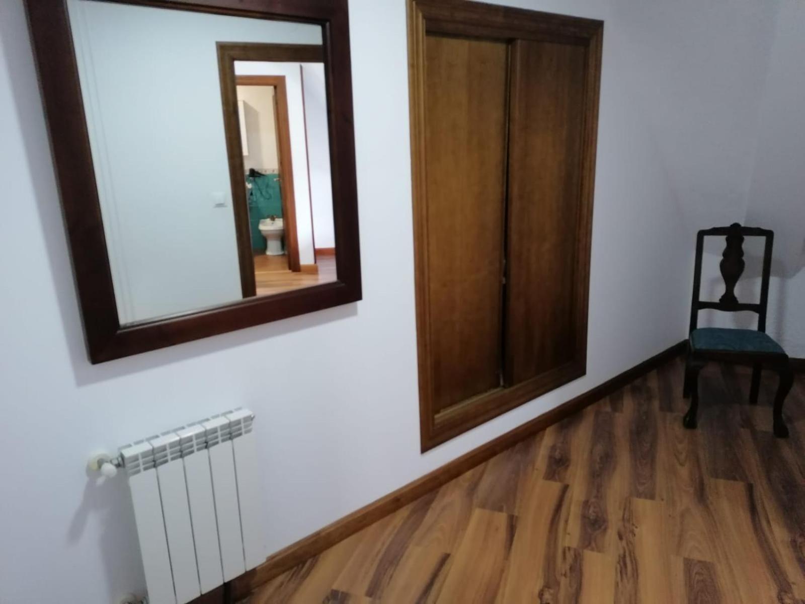 Hello Astur Green Bimenes Luaran gambar